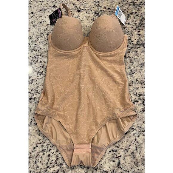 Bali Women's Firm-Control Ultra-Light Body Shaper with Lace, Built-In Underwire - Picture 3 of 7